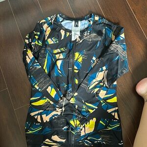 Volcom wetsuit top
